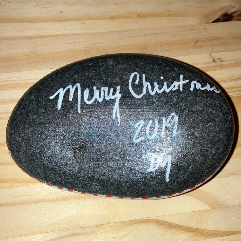 Hand-Painted Christmas Stone with Santa and Gift - Picture 2 of 2